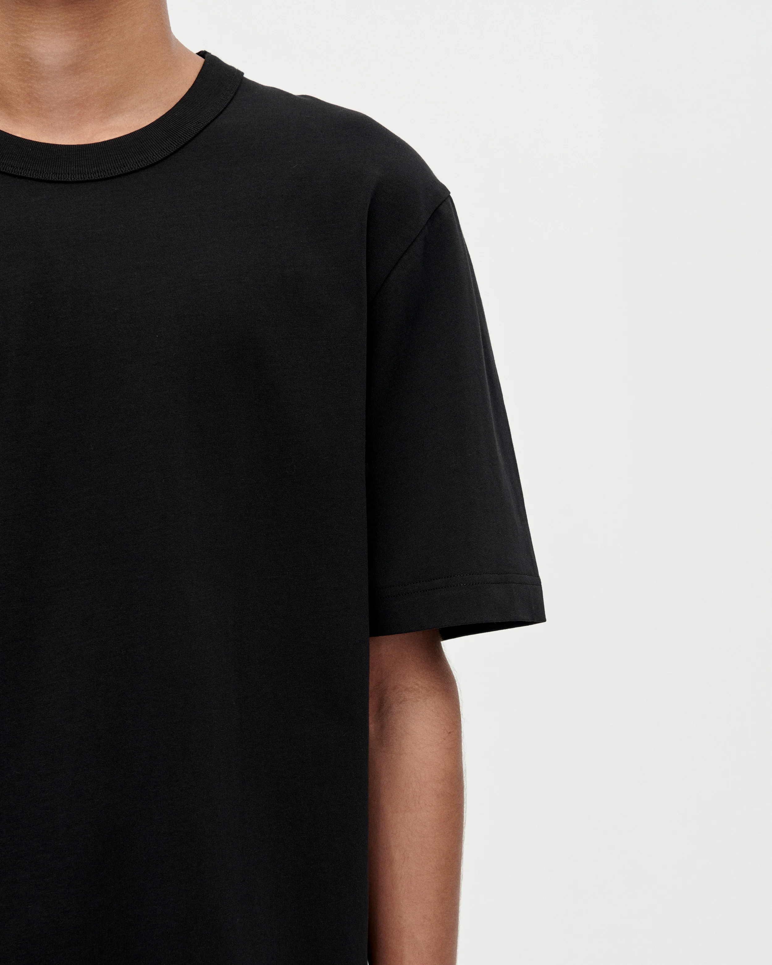 Seam Tee Organic 180 009 Black - Image 4